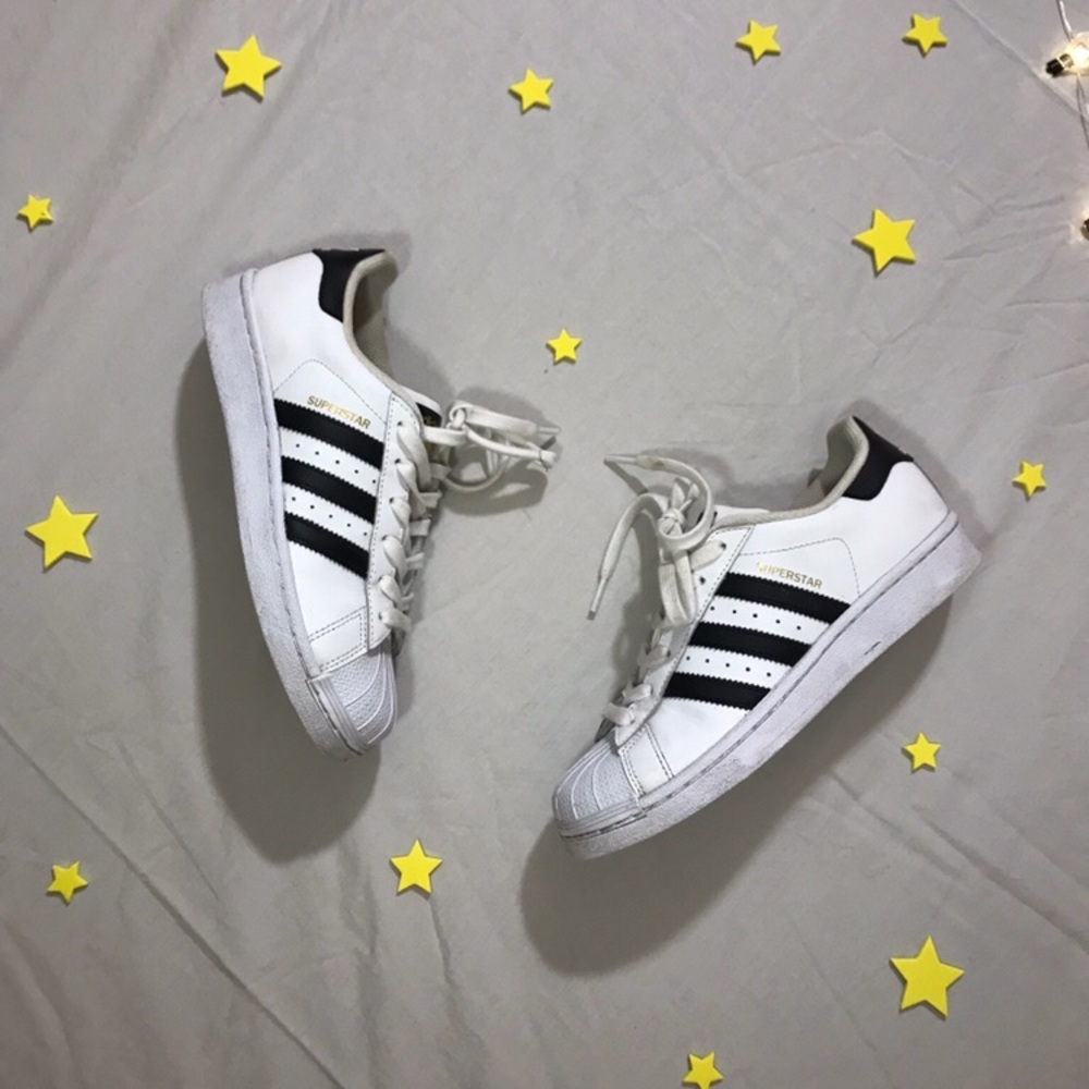 Adidas ~ Classic Superstar Sneaker ~ Shell Toe